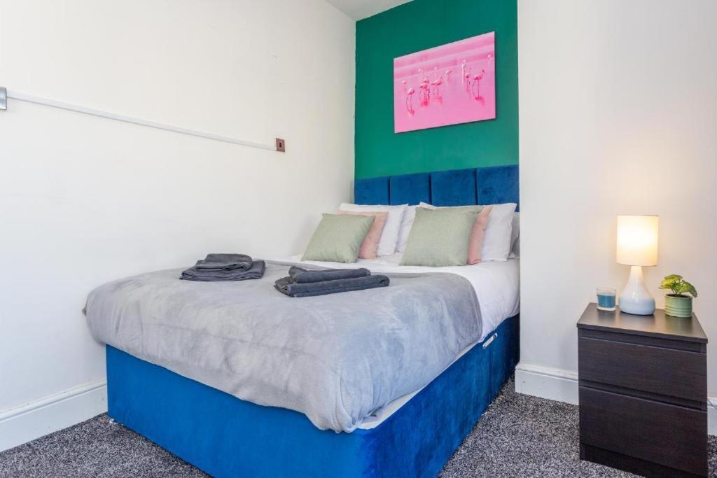 Newcastle'S Most Central Apartment - Sleeps 10 Экстерьер фото